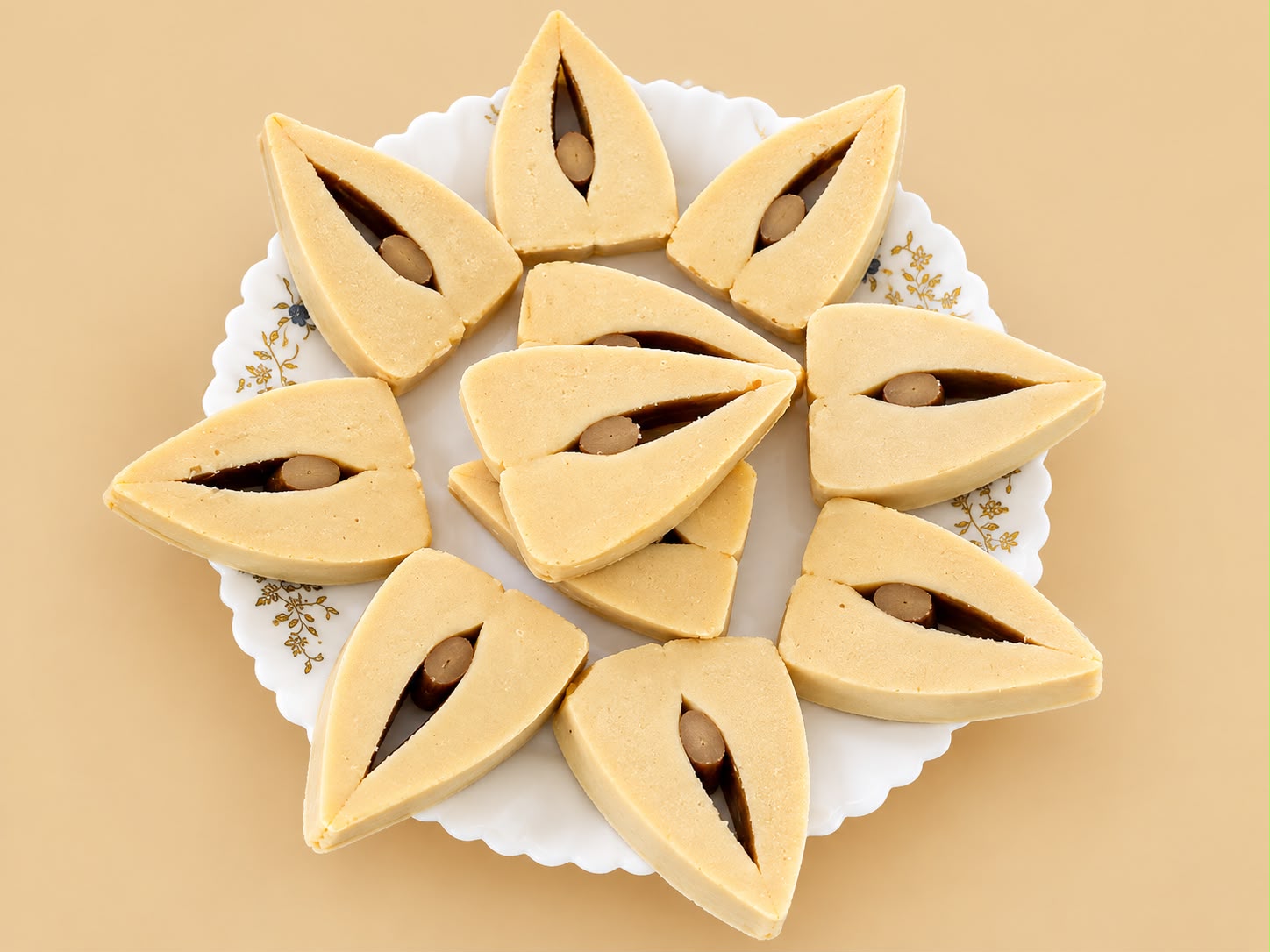 Ilish Peti Sondesh Sweets - Ario Mart